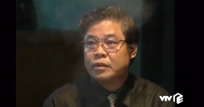 Diễn viên Thế Bình vào vai ông Minh - anh em thân thiết của thứ trưởng Cao Đức Cẩm trong phim Chạy án (ảnh chụp màn hình VFC).