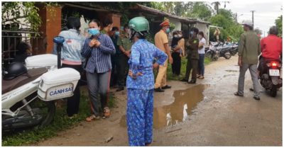 Sau tiếng nổ lớn từ nhà vợ chồng nữ giáo viên, hàng xóm ra xem thấy: ‘Mái tôn bay lên rồi rơi xuống đất, cảnh tượng rất kinh hoàng’