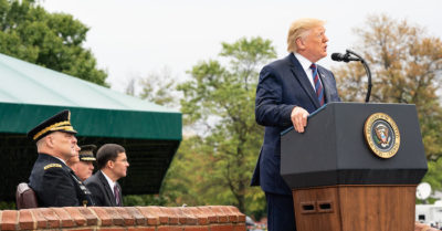 Tướng Mỹ lo ông Trump ném bom hạt nhân Trung Quốc