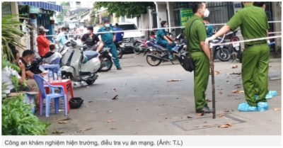 Nghe tiếng la thất thanh nên chạy đến, phát hiện 2 vợ chồng cùng con trai nằm trên vũng máu