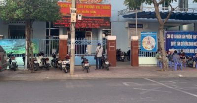 Đến ngân hàng bị phạt 2 triệu vì ‘ra đường không chính đáng’: UBND phường nói gì?