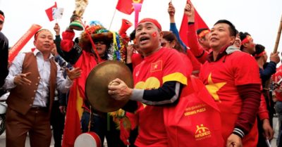 Cập nhật tối 11/11: Thêm 8.162 ca Covid-19; Người hâm mộ đổ về sân Mỹ Đình cổ vũ trận tuyển Việt Nam – Nhật Bản