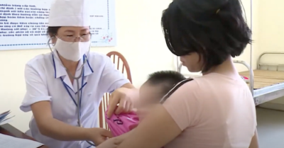 Hà Nội tiêm nhầm vắc xin Covid cho 18 trẻ dưới 7 tháng tuổi