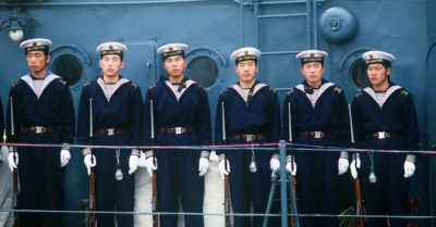 Thế giới 24/11: Philippines nói Trung Quốc ‘quấy rối’ ở Biển Đông; Mỹ gửi hơn 4 triệu liều vx cho Việt Nam