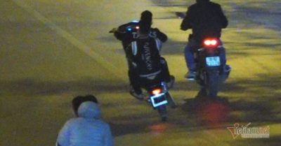 Người lớn mất ngủ, trẻ nhỏ giật mình vì tiếng nẹt pô cả đêm trên đường Hà Nội