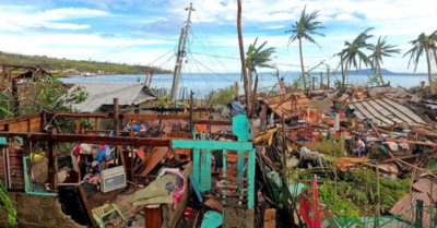 Cập nhật tối 18/12: Gần 16.000 F0, Omicron gây tái nhiễm gấp 5 lần Delta; Bão Rai giật cấp 14 quét qua đảo Song Tử Tây