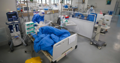 165 người đi cùng chuyến bay với ca nhiễm Omicron đầu tiên ở Việt Nam