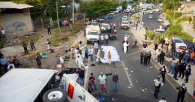 Cập nhật tối 10/12: Gần 15.000 F0 trong ngày; Xe tải nhồi 150 người gặp tai nạn, 99 người thương vong