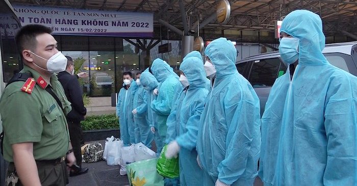 Trục xuất 12 người nước ngoài nhập cảnh trái phép vào Việt Nam