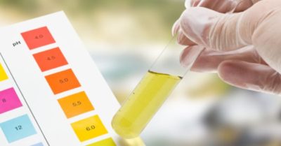 Dành 5 giây quan sát nước tiểu vào buổi sáng phát hiện ra nhiều bệnh nguy hiểm