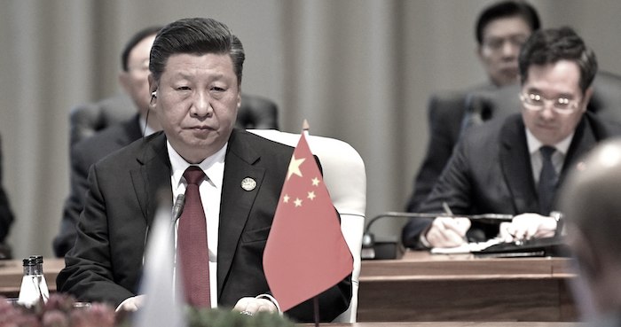Các nhà lập pháp Mỹ trình dự luật trừng phạt Trung Quốc vì che đậy dịch Covid-19. Ảnh từ Điện Kremlin, chụp Chủ tịch Trung Quốc Tập Cận Bình ở ở Nga ngày 26/7/2018.