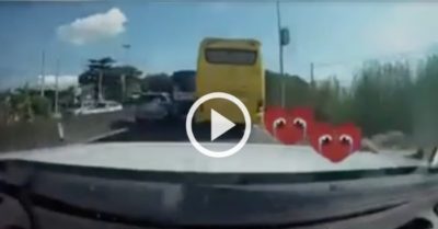 Video: Hậu quả lái ôtô bám đuôi xe khách vượt ẩu