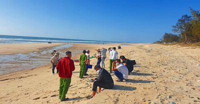 Bình Thuận: Phát hiện 2 nữ sinh lớp 11 nằm bất động trên bãi biển Đồi Dương