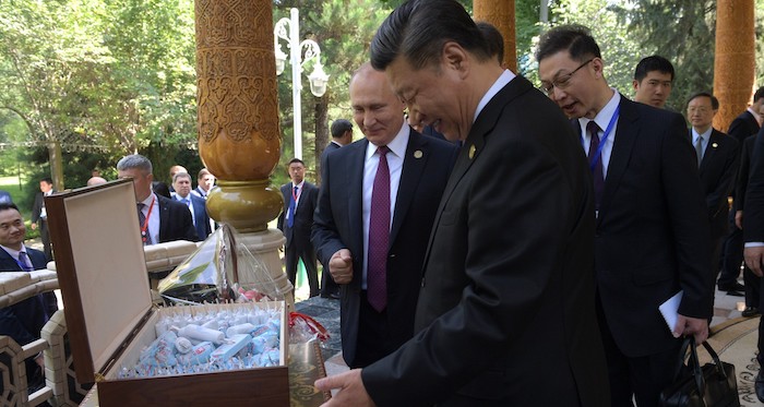 Tổng thống Nga Vladimir Putin và Chủ tịch Trung Quốc Tập Cận Bình ngày 15/6/2019 (ảnh: Điện Kremlin). Mỹ cáo buộc Trung Quốc phát tán thông tin sai từ Nga.