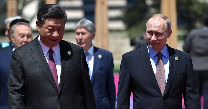 Tổng thống Nga Vladimir Putin và Chủ tịch Trung Quốc Tập Cận Bình ngày 14/5/2017 (ảnh: Điện Kremlin).