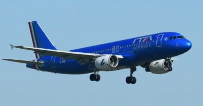 Cơ trưởng, cơ phó ngủ gật trong chuyến bay khiến hàng không 2 nước náo loạn