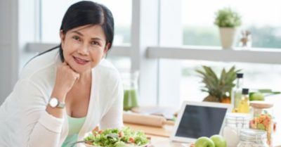6 thực phẩm giúp giảm cơn đau khớp trong thời kỳ mãn kinh