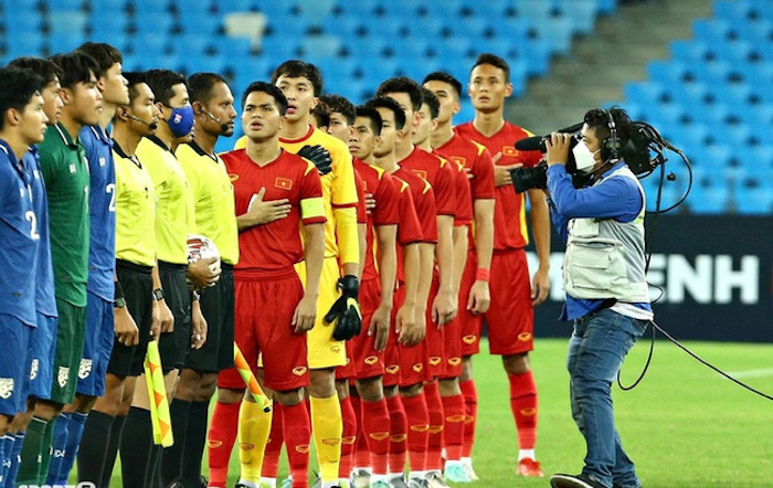 Các cầu thủ U23 Việt Nam và U23 Thái Lan (ảnh: VTV).
