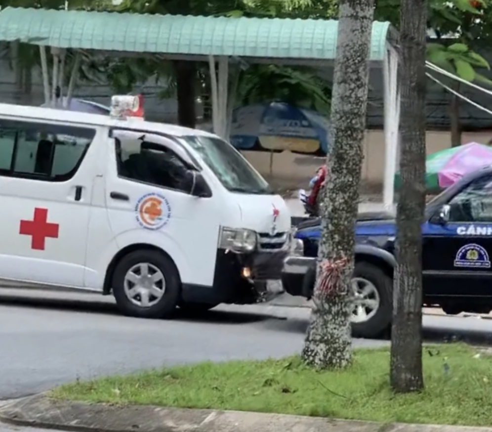 xe cấp cứu