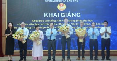 Đào tạo 100 giáo viên hướng đến giảng dạy song ngữ